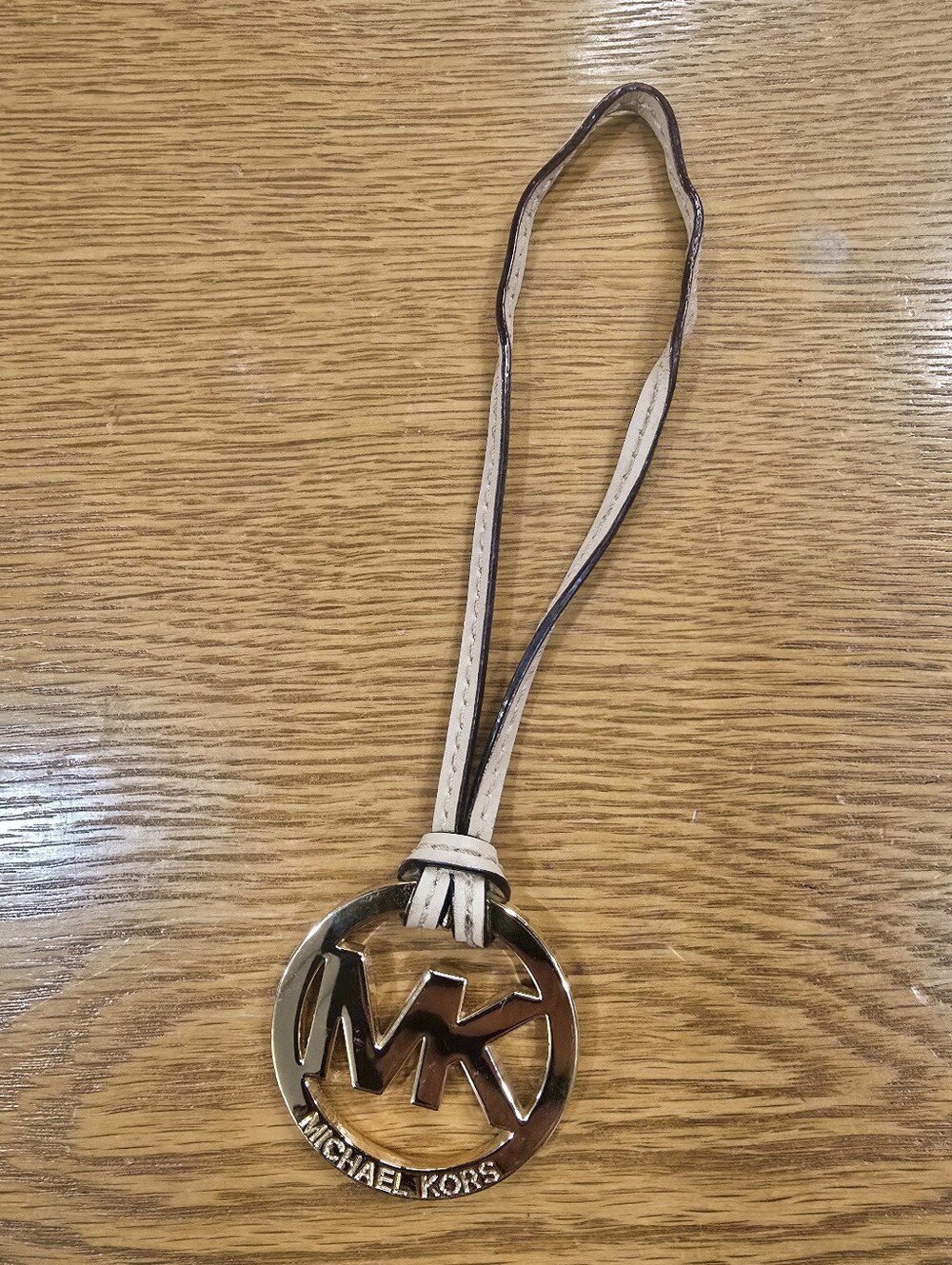 Michael Kors Hang Tag Purse Emblem Gold w/Tan Leather Strap
